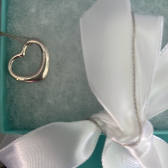 Tiffany Necklace 🎁🎁🎁 - Picture 2 of 3